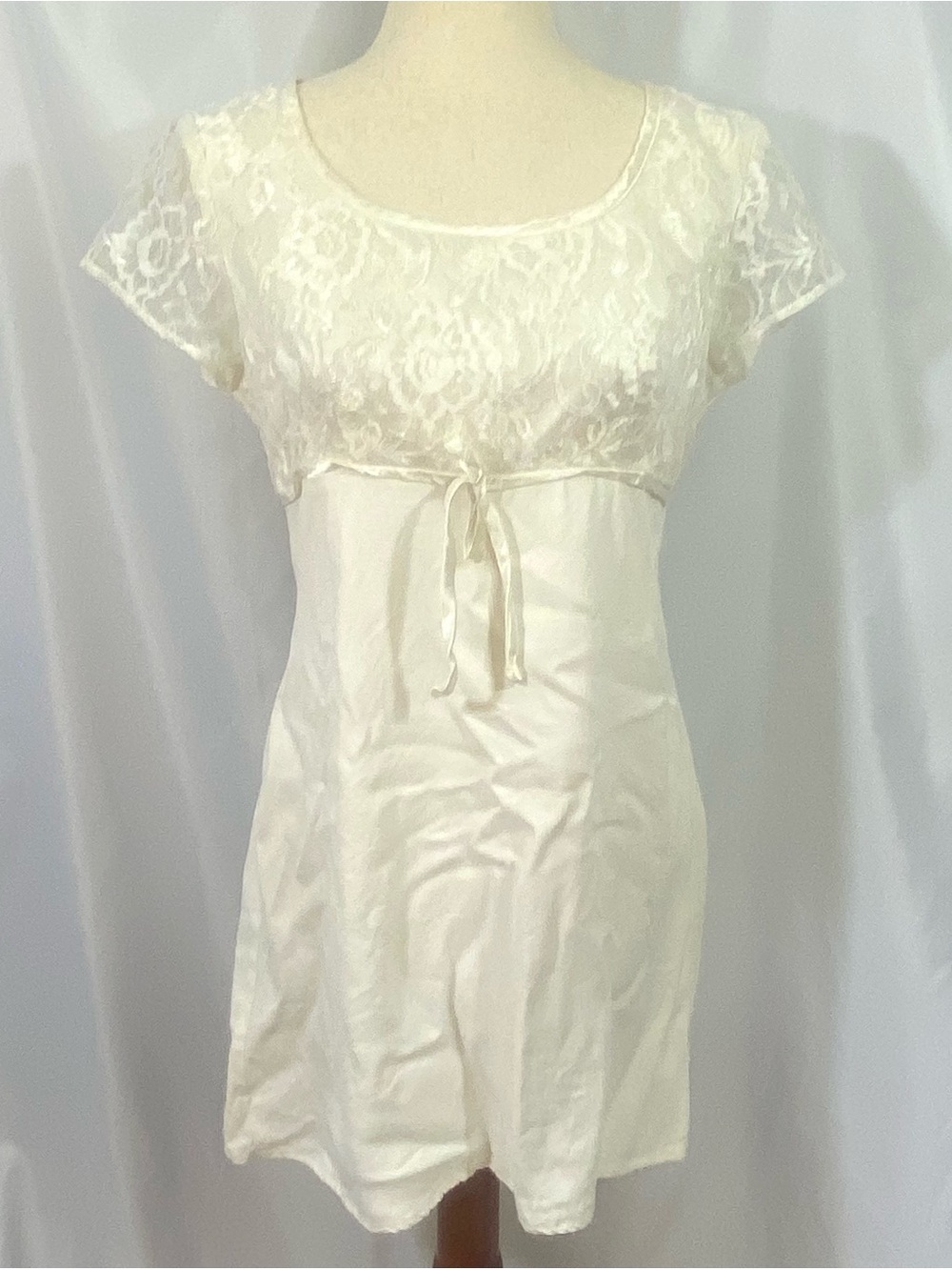 Vintage 90’s Splurge White Lace Mini Dress Size 9 Medium Y2K